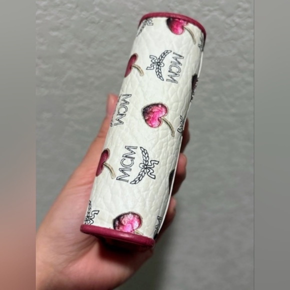 MCM Sweet Visetos Wallet - Picture 9 of 16